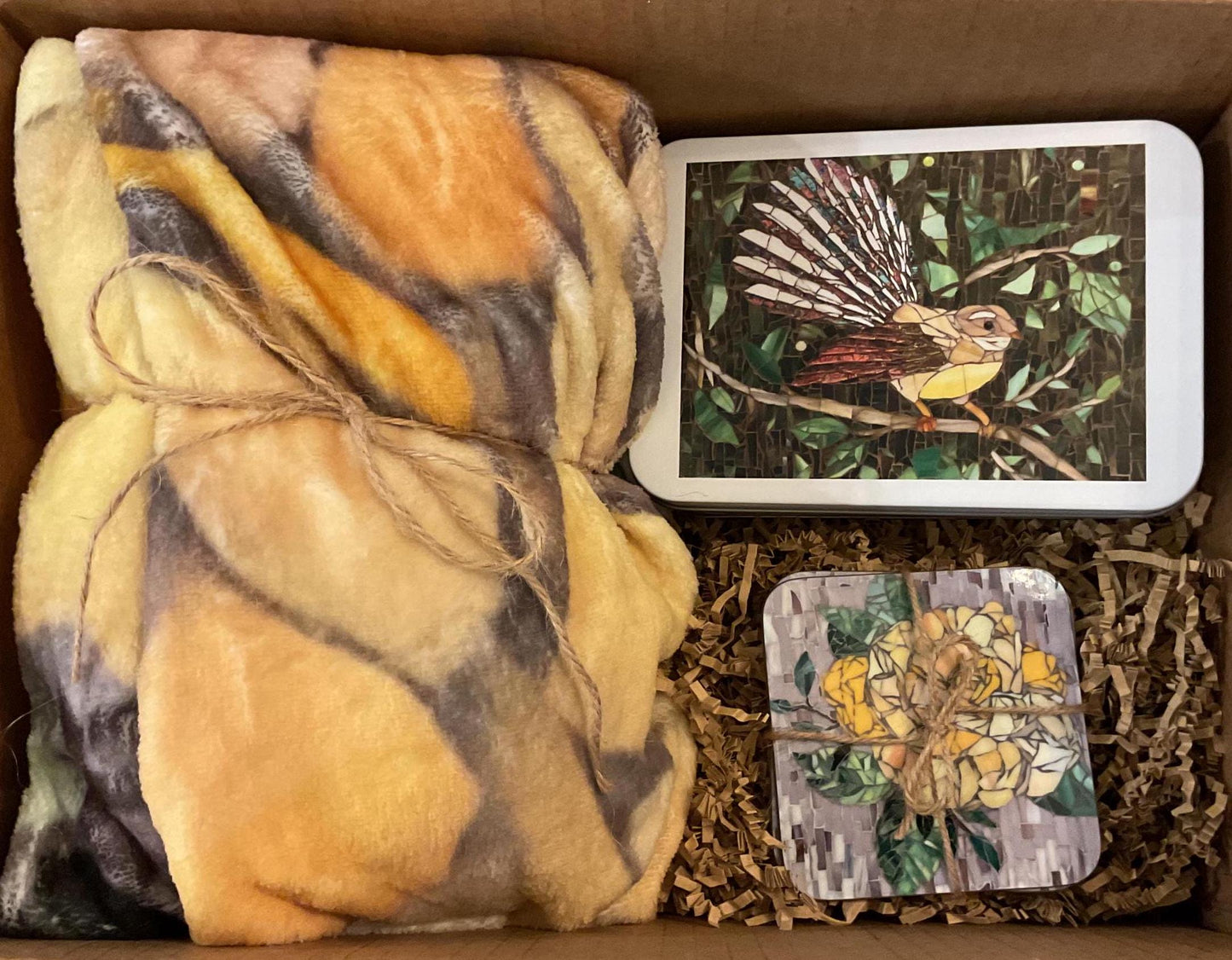 Cozy Gift Box with Rose Blanket, Fantail Bird Puzzle, and Coaster Set